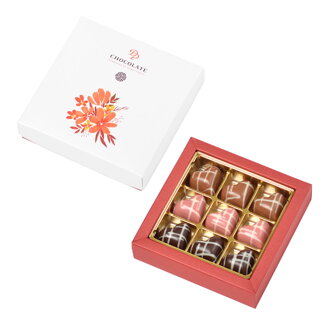 Bonboniéra Heart s květinovým motivem (80g)