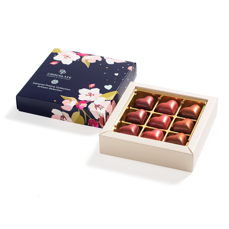 Bonboniéra Luxury hearts - kvetinový vzor (80g) 